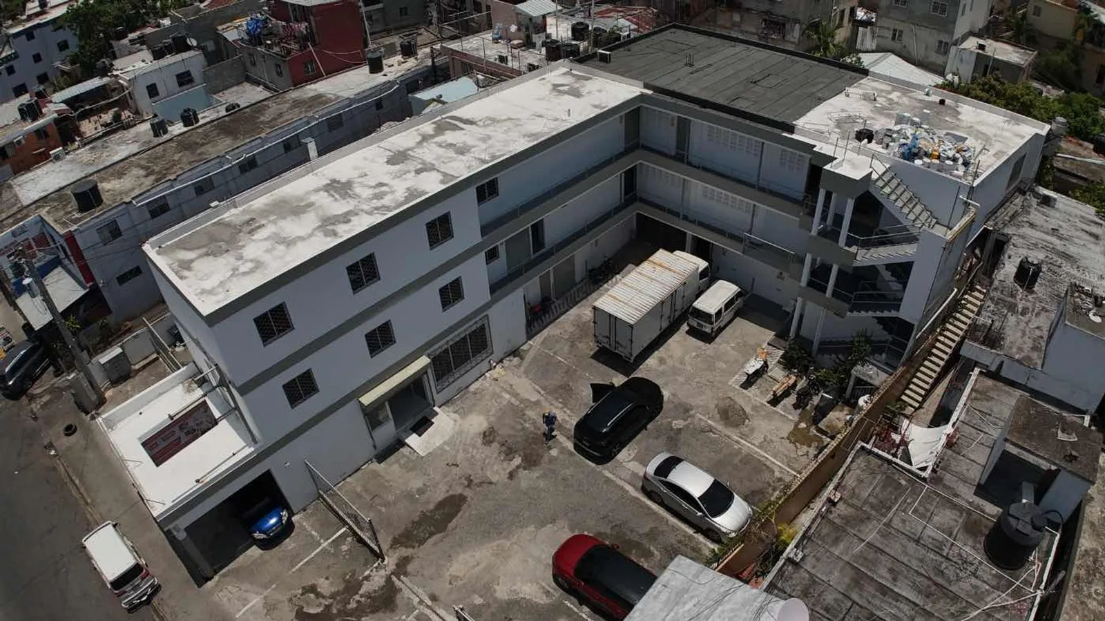 EDIFICIO COMERCIAL EN VENTA 1000 M² EVARISTO MORAL, foto 2