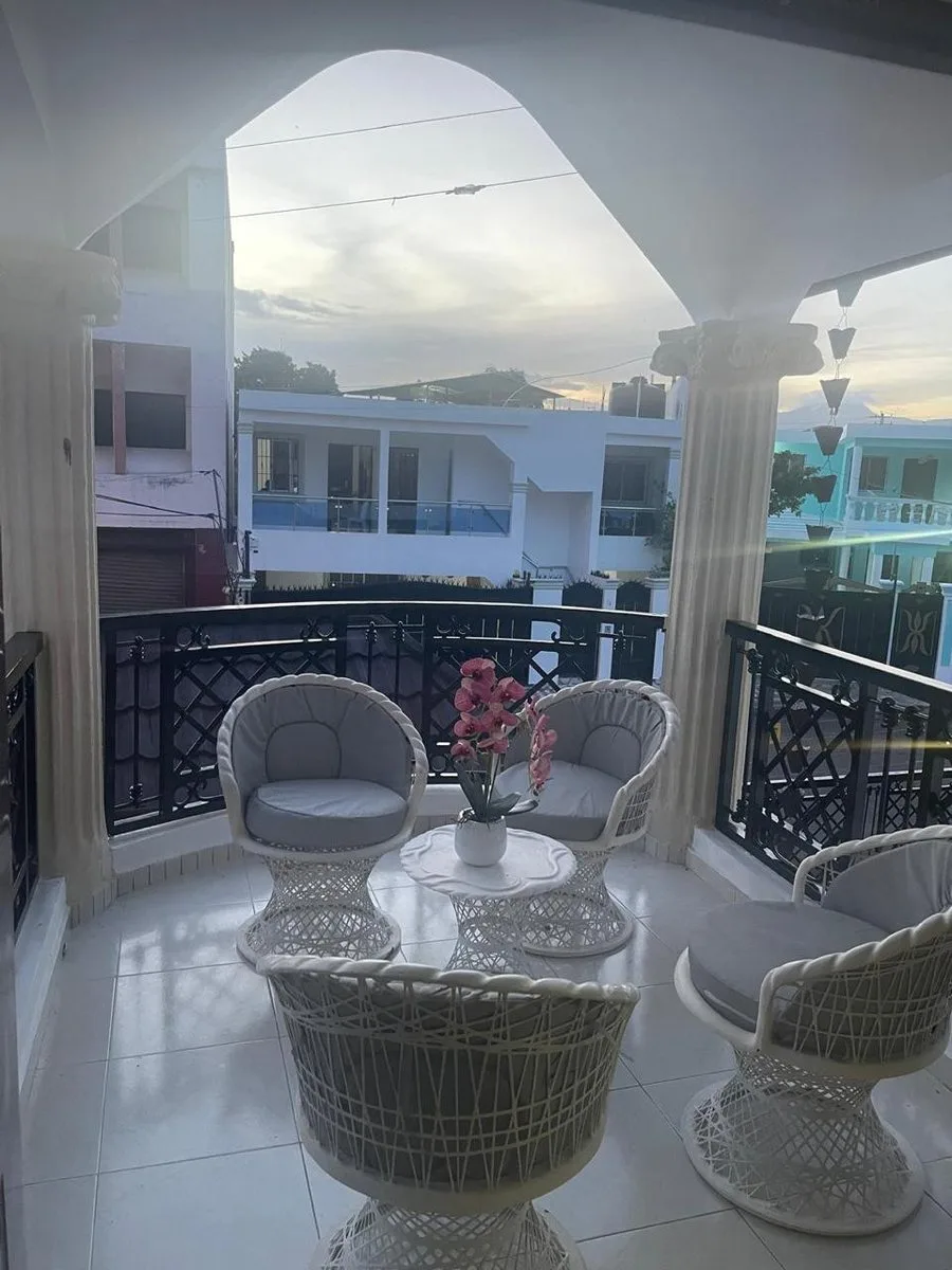 Hermosa Casa en Urb. Henríquez, Área Monumental, Stgo., foto 6