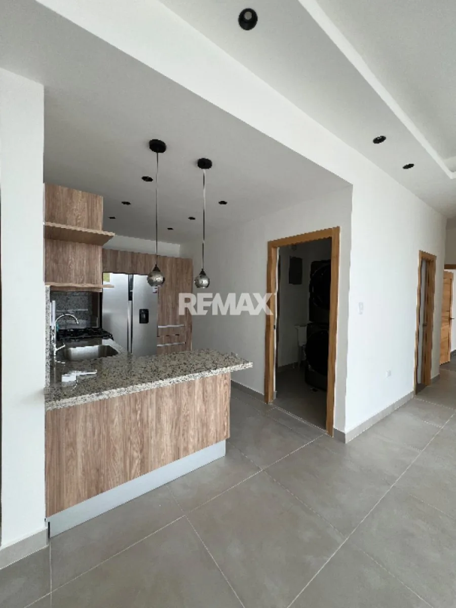 Two-Bedroom Apartment with Appliances, photo 3