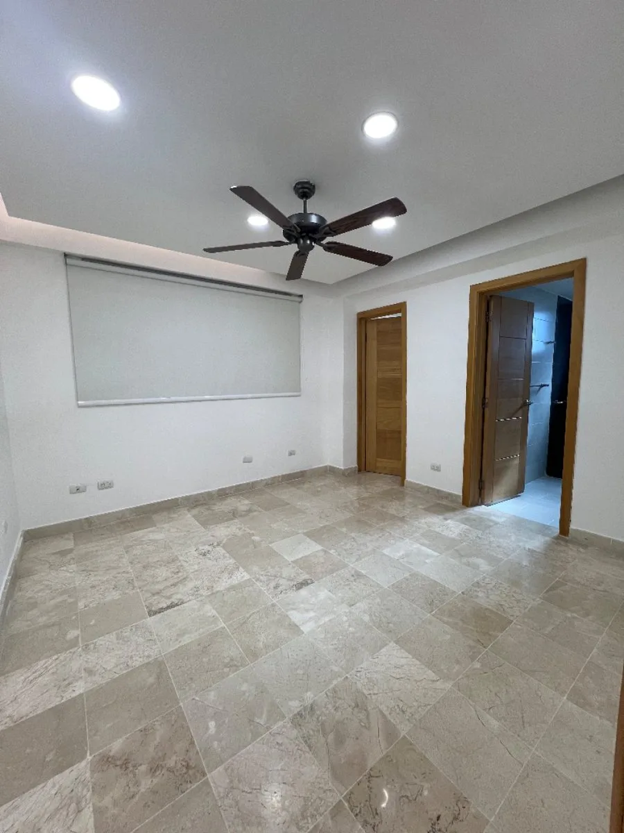Apartment in Naco, 1 Schlafzimmer und Große Terrasse, Foto 3