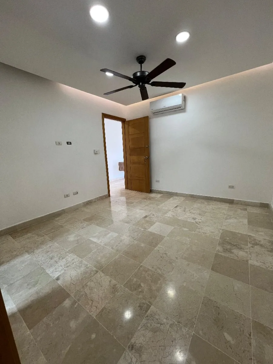 Apartment in Naco, 1 Schlafzimmer und Große Terrasse, Foto 6
