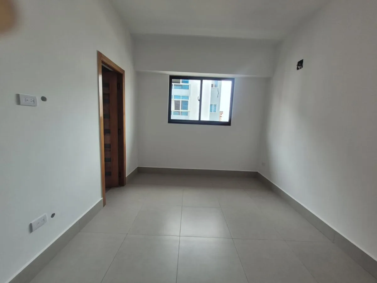 Apartment for sale in the Evaristo Morales sector, photo 4