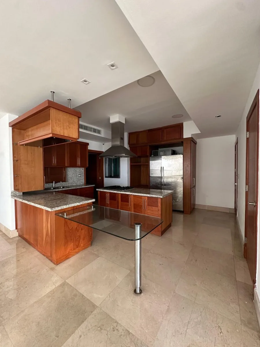 Lujoso apartamento de 3 habitaciones en Los Cacicazgos, foto 4