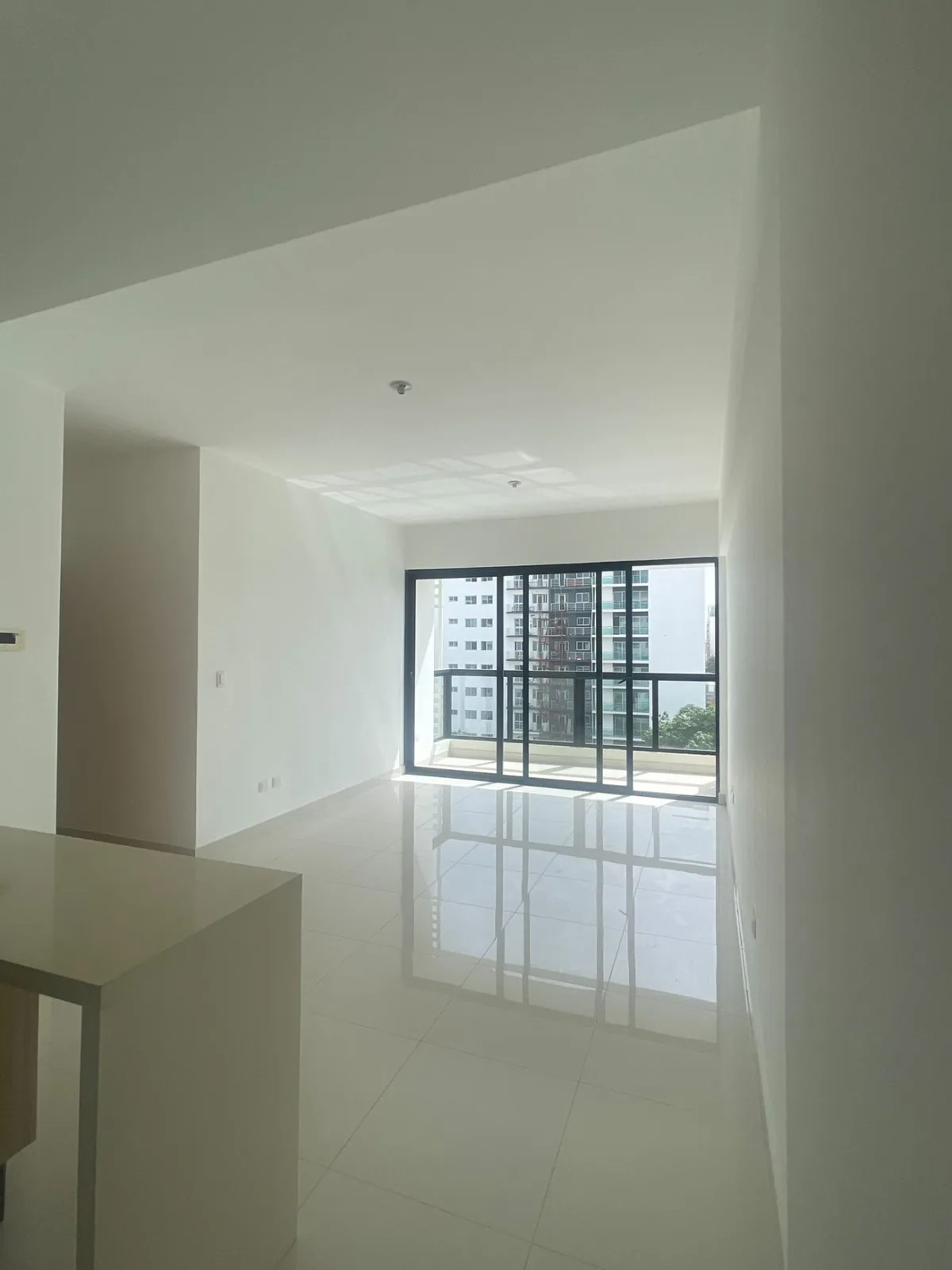 Modern apt in Bella Vista, 2 BR, US$278,702.50, photo 2