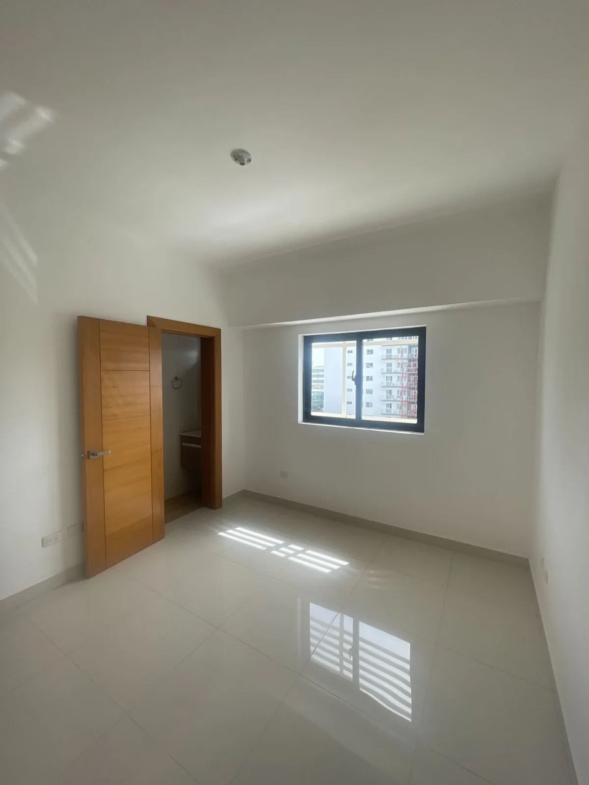 Modern apt in Bella Vista, 2 BR, US$278,702.50, photo 6