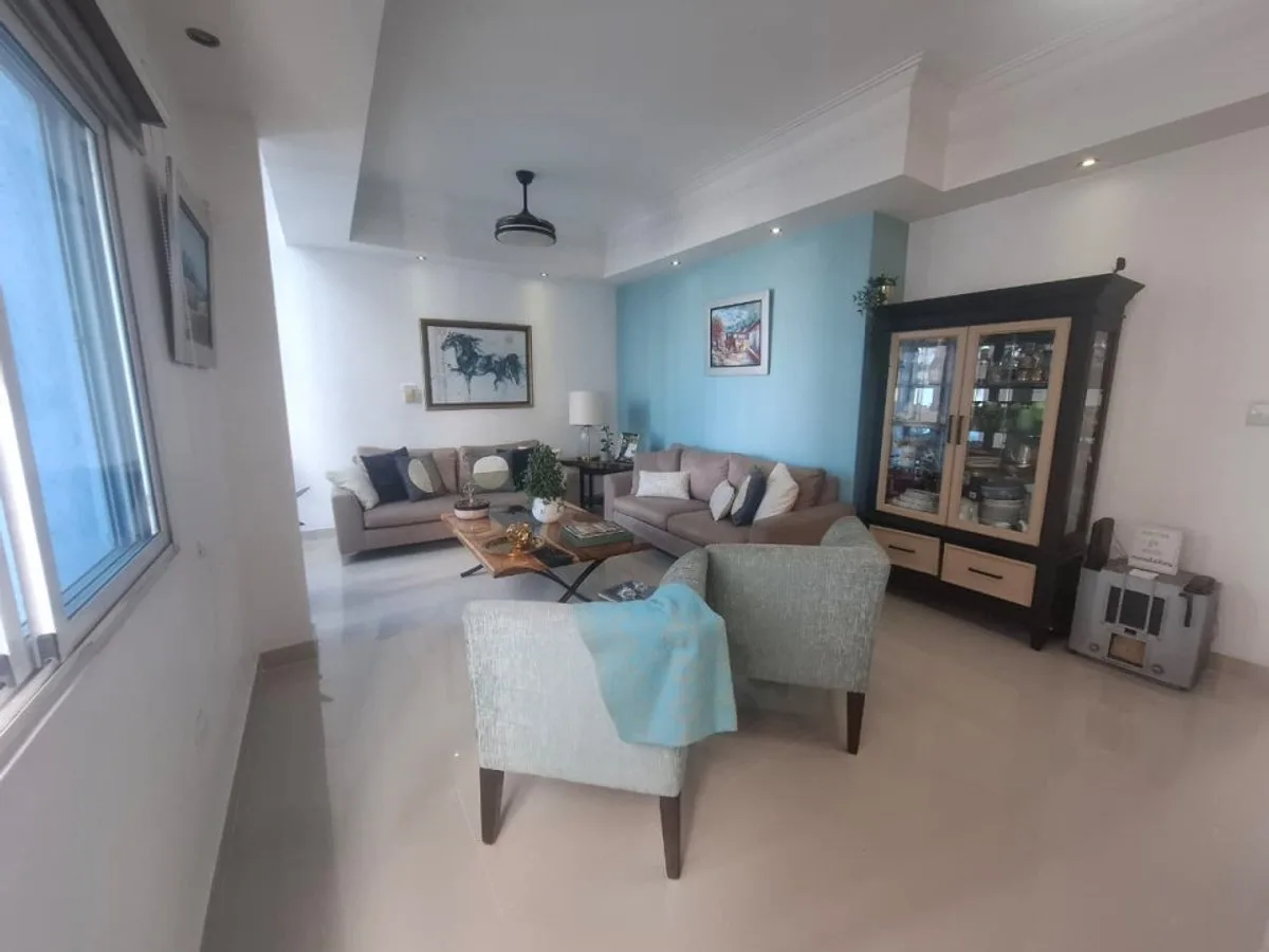 Renacimiento 275 m² US$265k, Foto 2