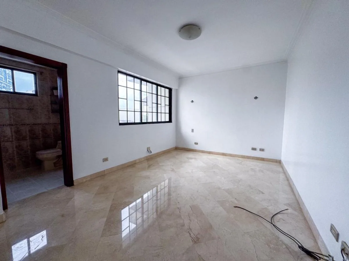 Apartment in Los Cacicazgos, Santo Domingo, photo 8