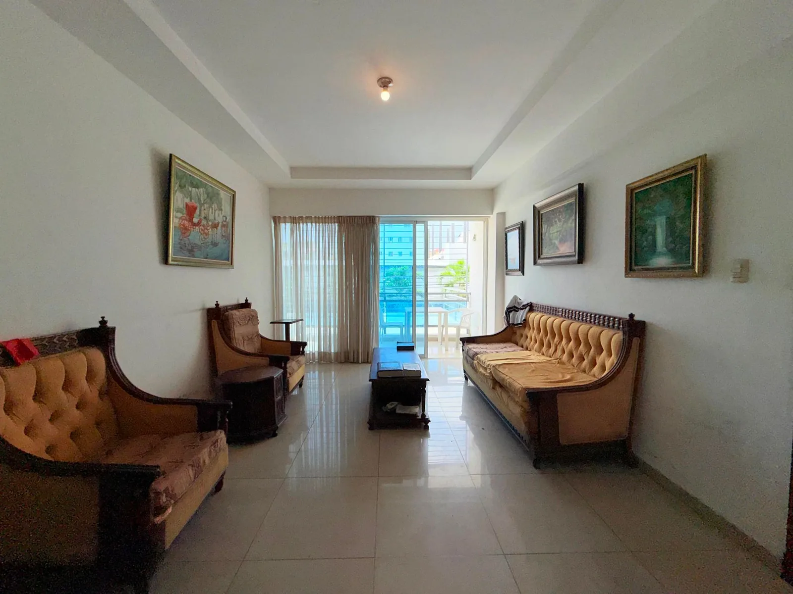 Zum Verkauf: Apartment im 2. Stock mit Terrasse, Foto 2