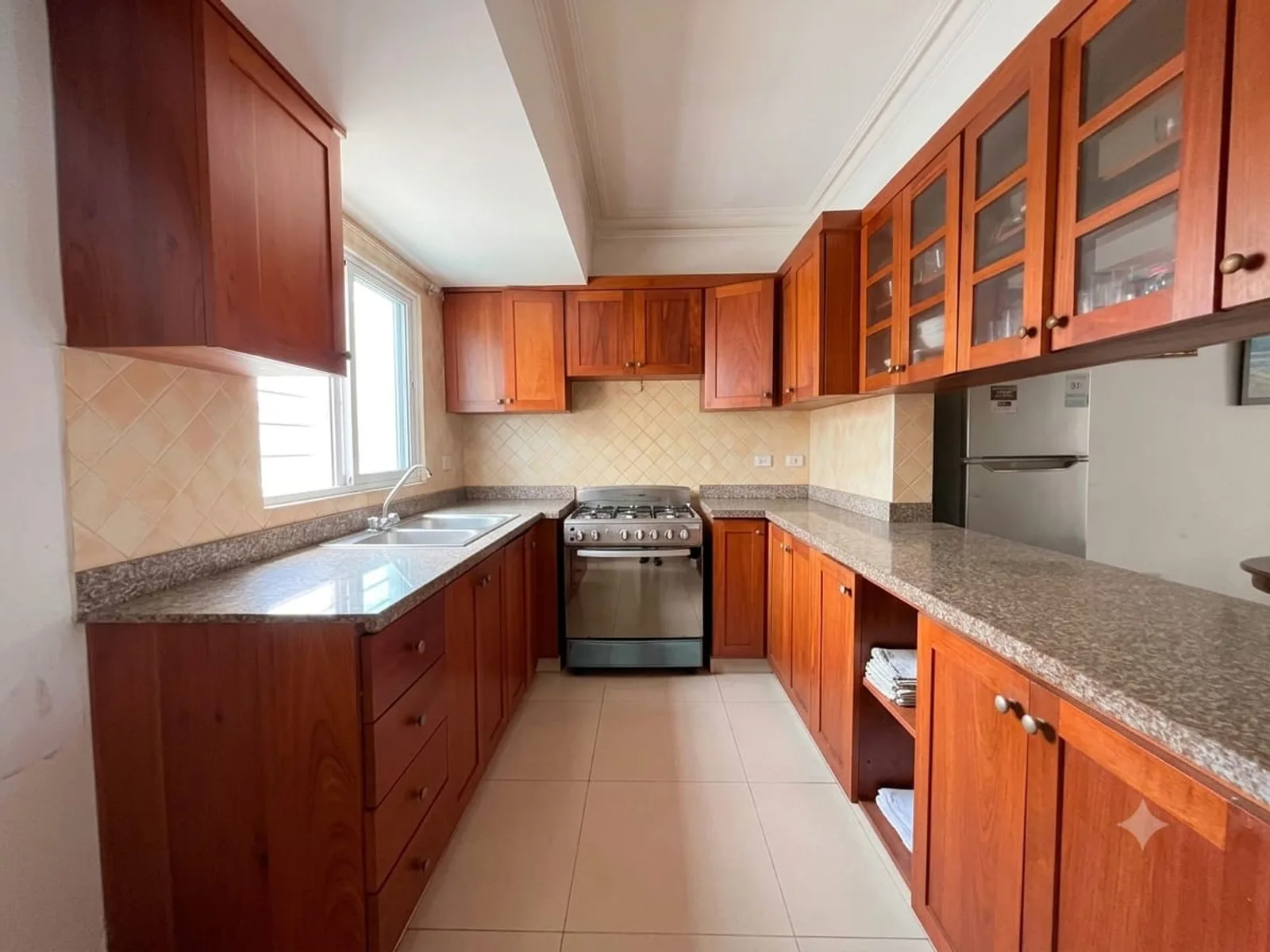 Zum Verkauf: Apartment im 2. Stock mit Terrasse, Foto 5