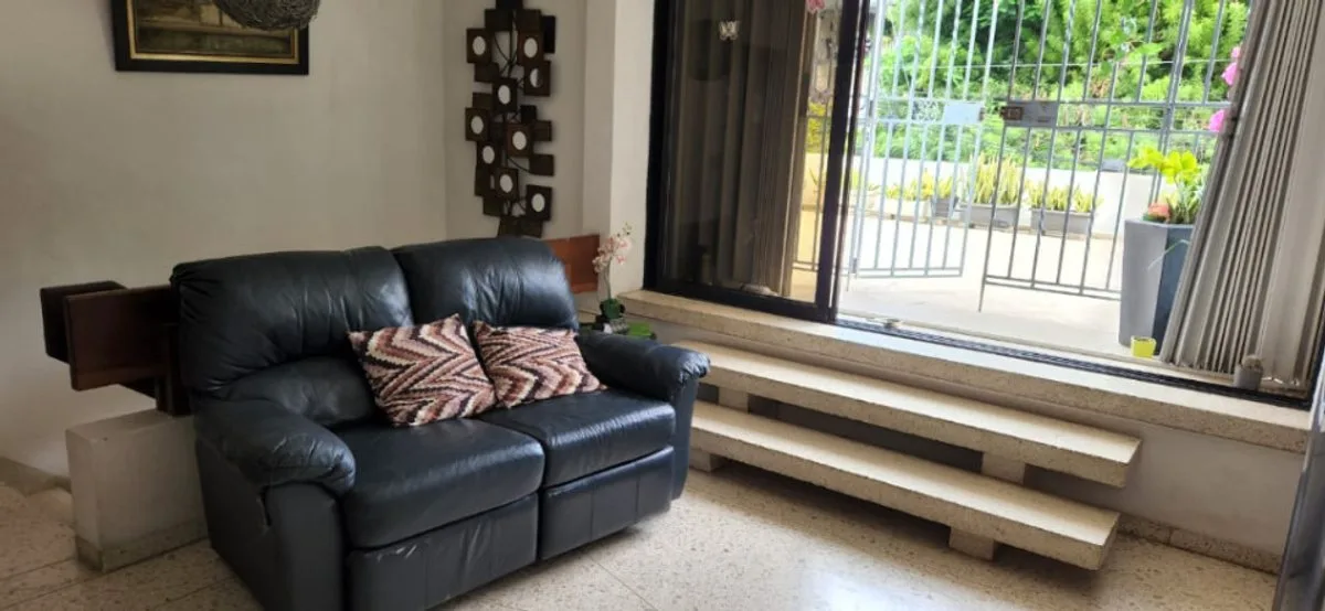 Casa amplia en Enr. Gustavo Mejía Ricart, Naco, foto 6