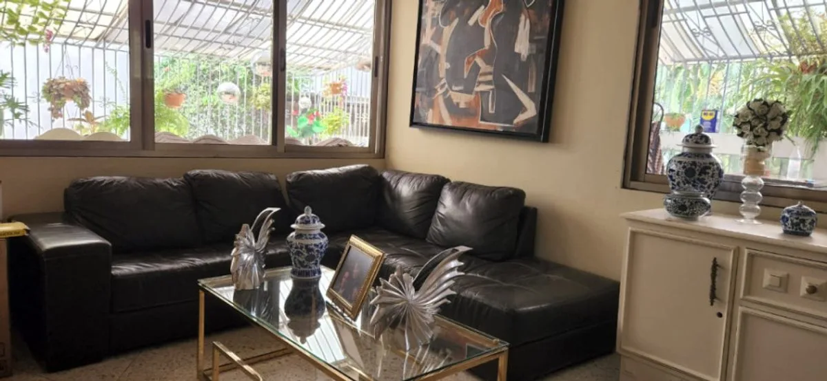Casa amplia en Enr. Gustavo Mejía Ricart, Naco, foto 14