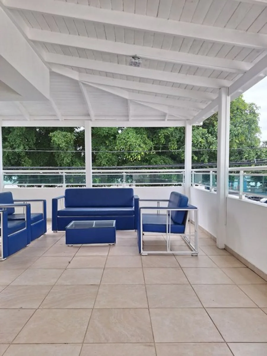 Apartment with private terrace, photo 3