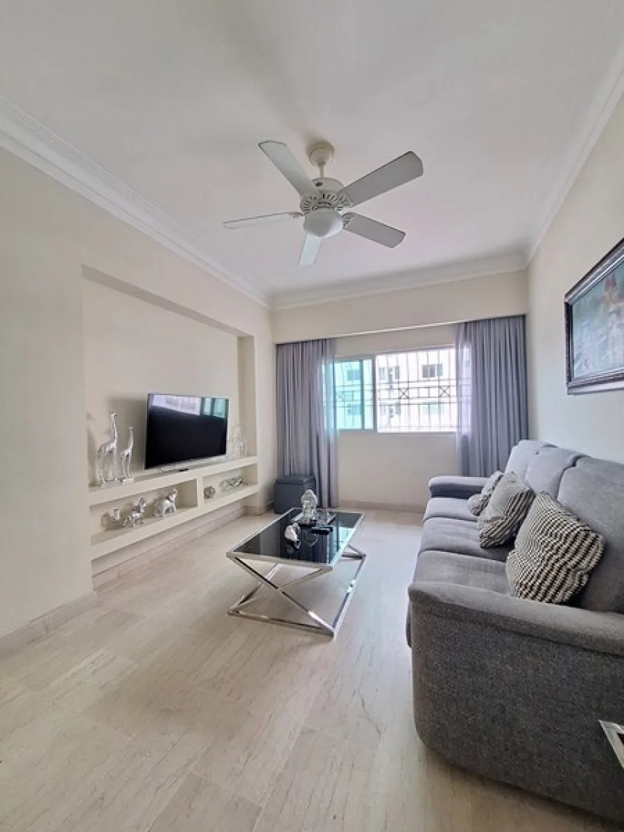 Apartment with private terrace, photo 8