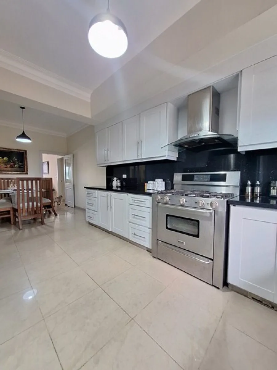 Apartment with private terrace, photo 10