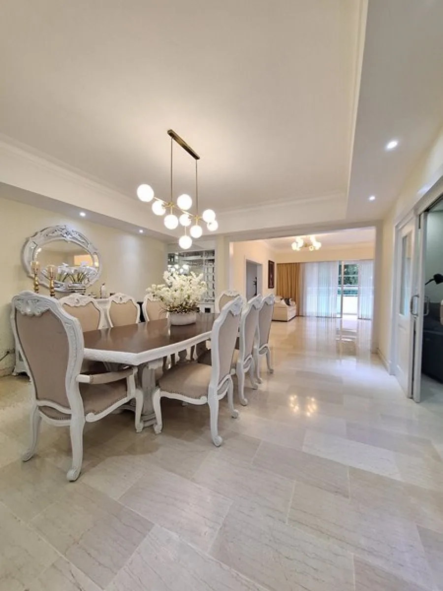 Apartment with private terrace, photo 12