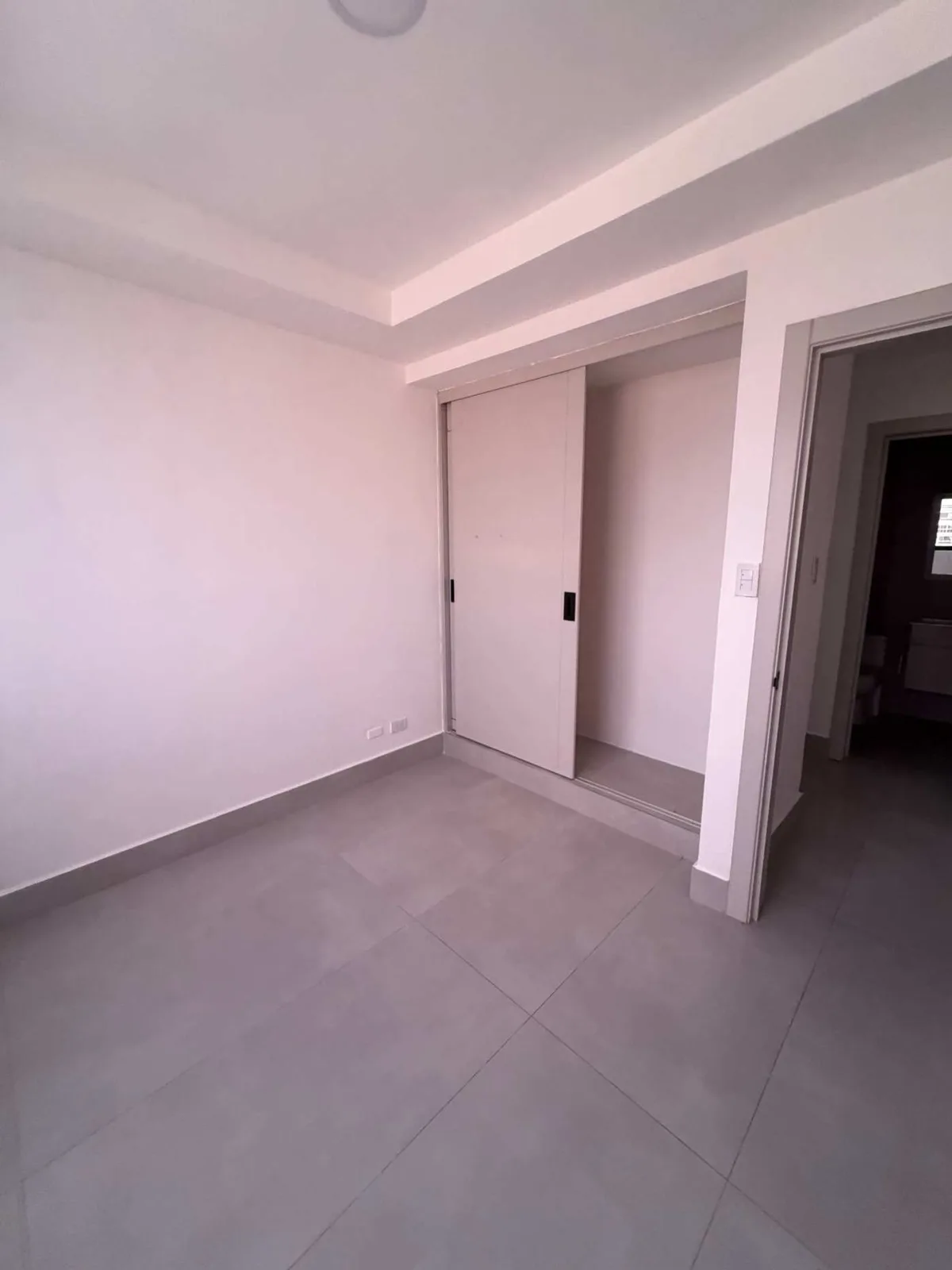 Penthouse, Evaristo Morales, photo 12