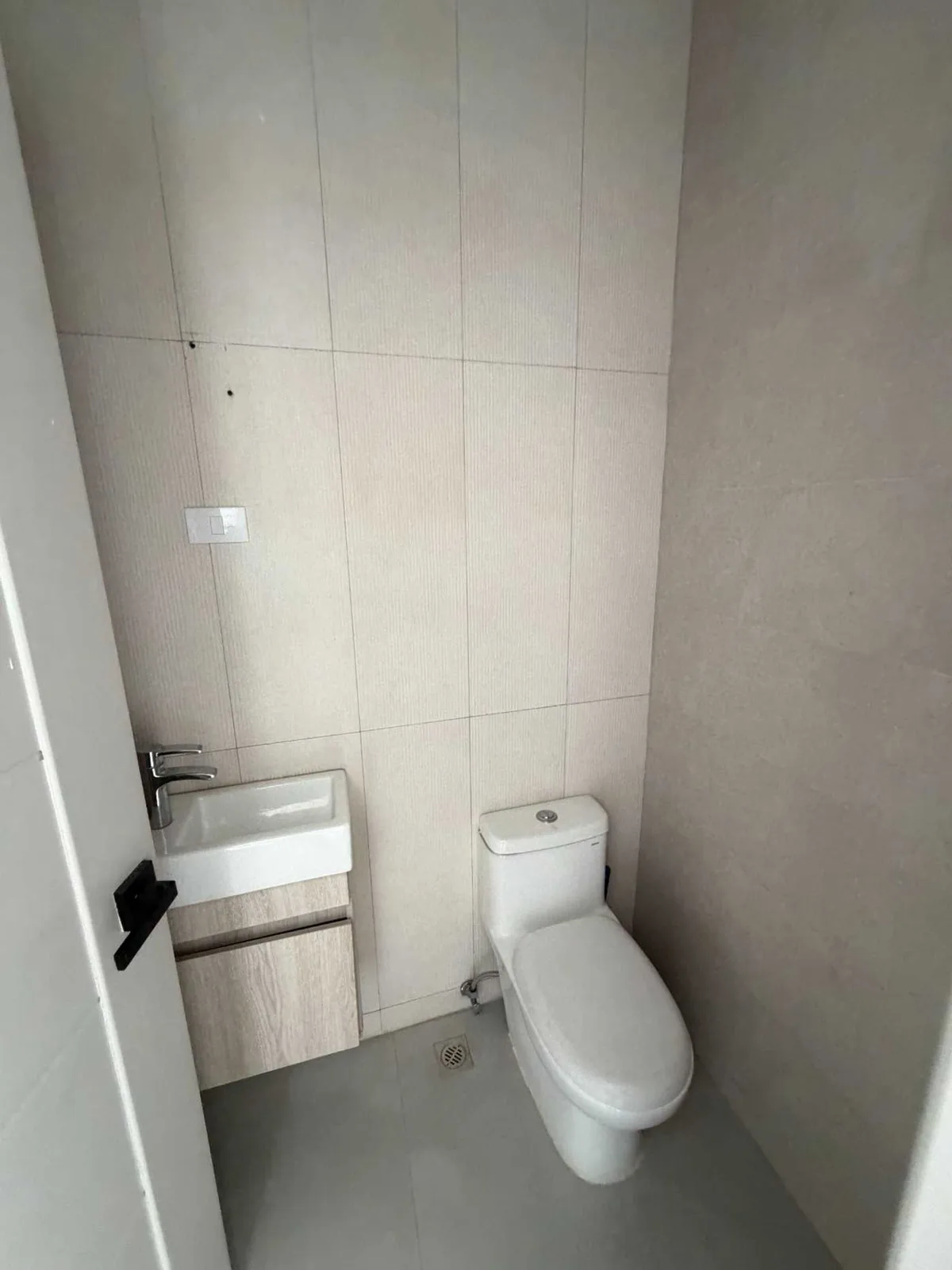 Penthouse, Evaristo Morales, photo 13