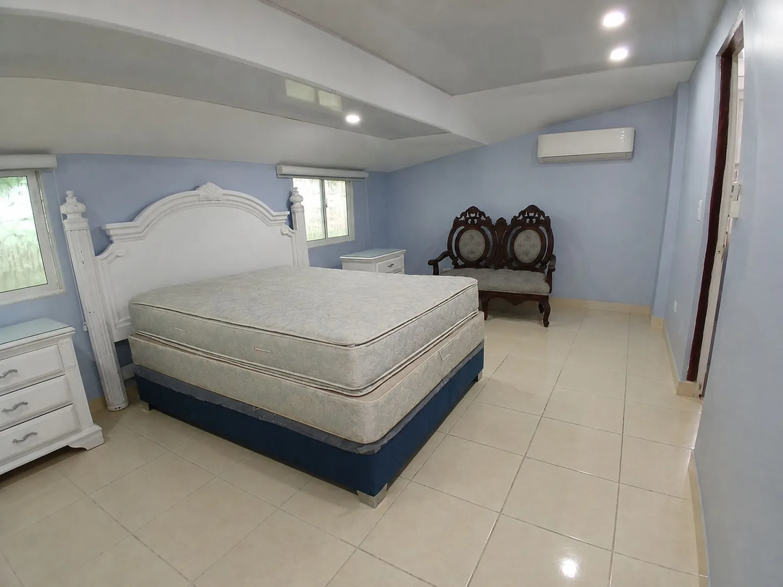 COMMERCIAL AND RESIDENTIAL BUILDING FOR SALE 440 M² C, photo 8