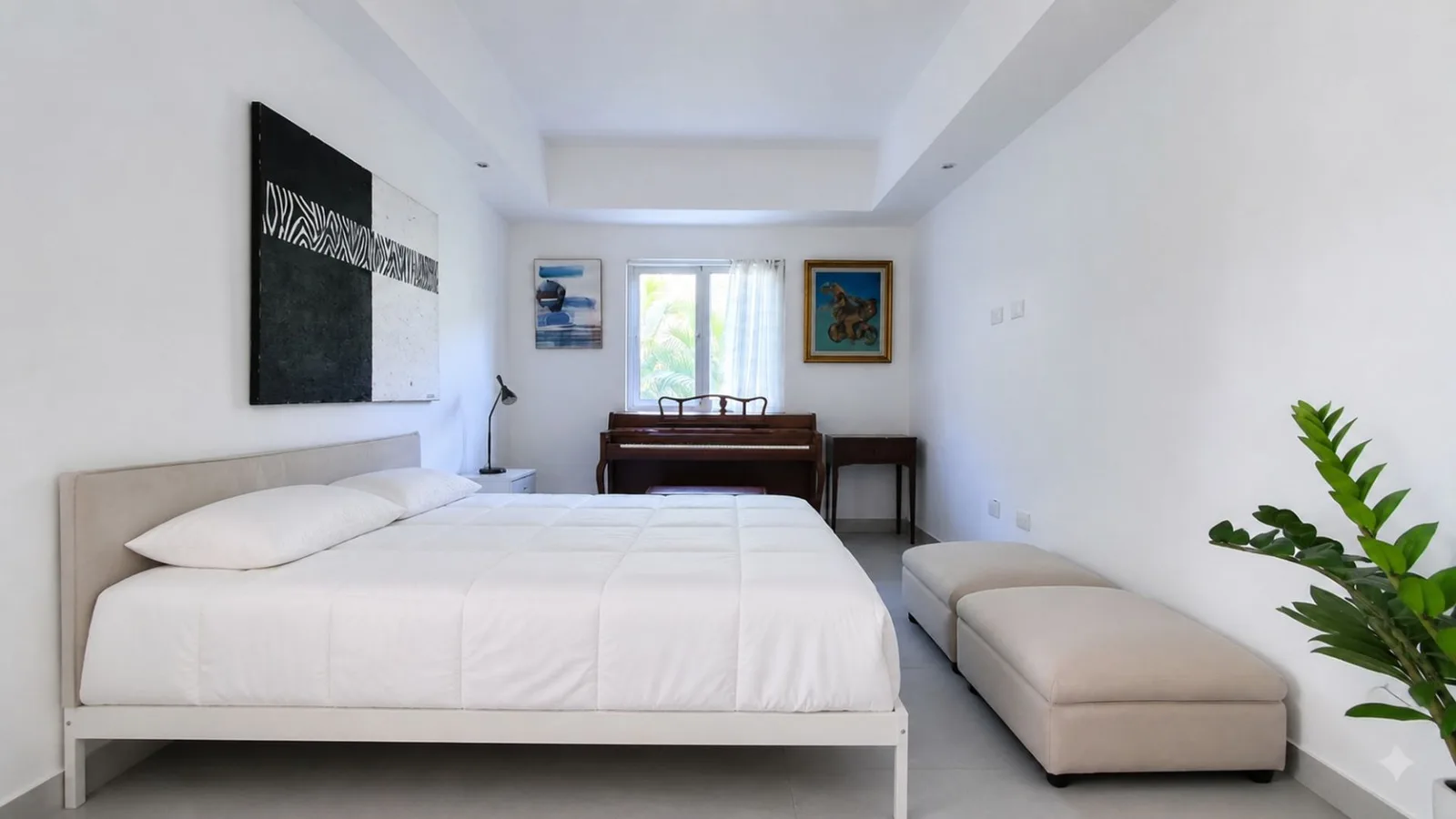 House with Pool for Sale in Metro Country Club, photo 6