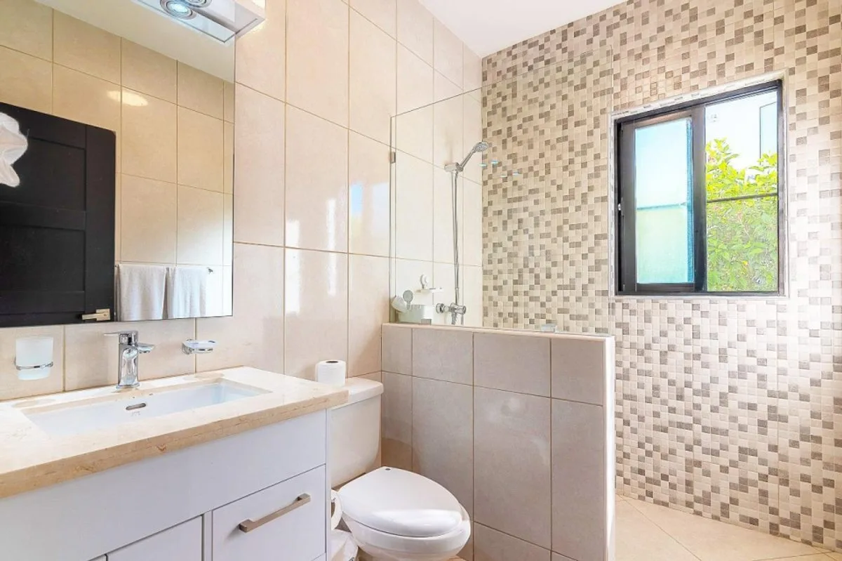 Oasis contemporáneo de 4 habitaciones en Casa Linda, foto 14
