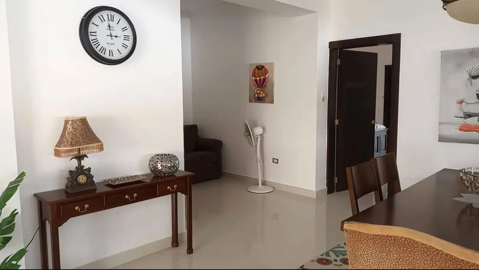 Fully Furnished 2-Bedroom Apartment, photo 13