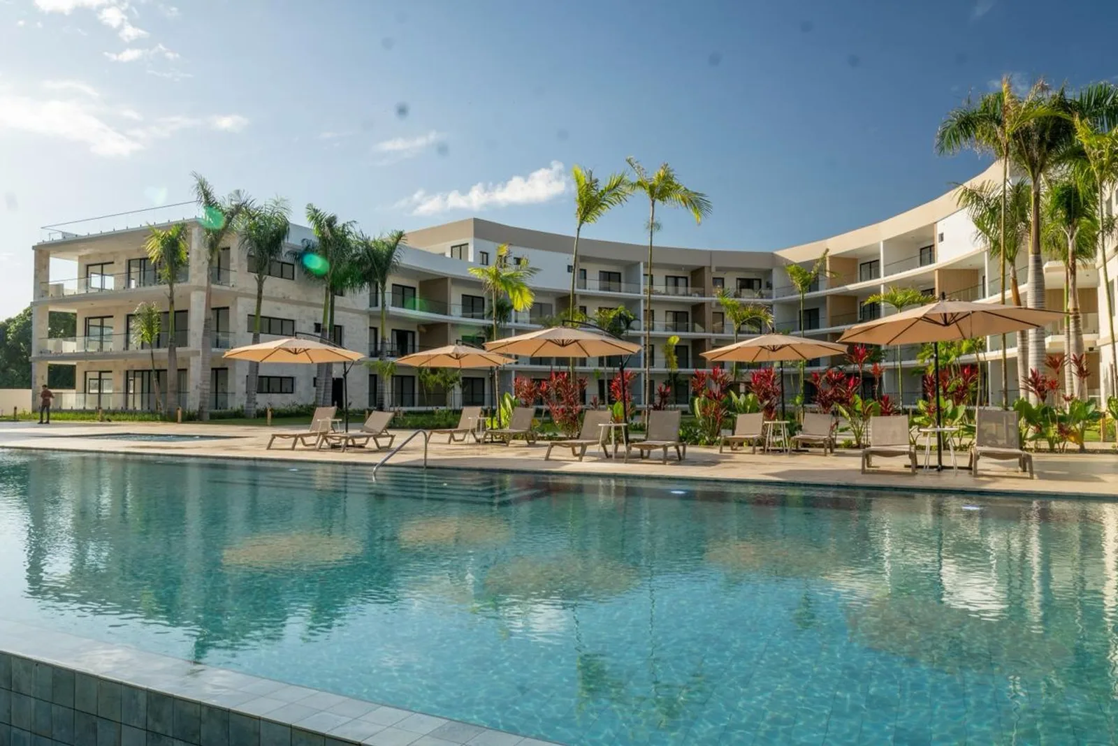 The Wave Phase II – Luxury Beachfront Condos, photo 4