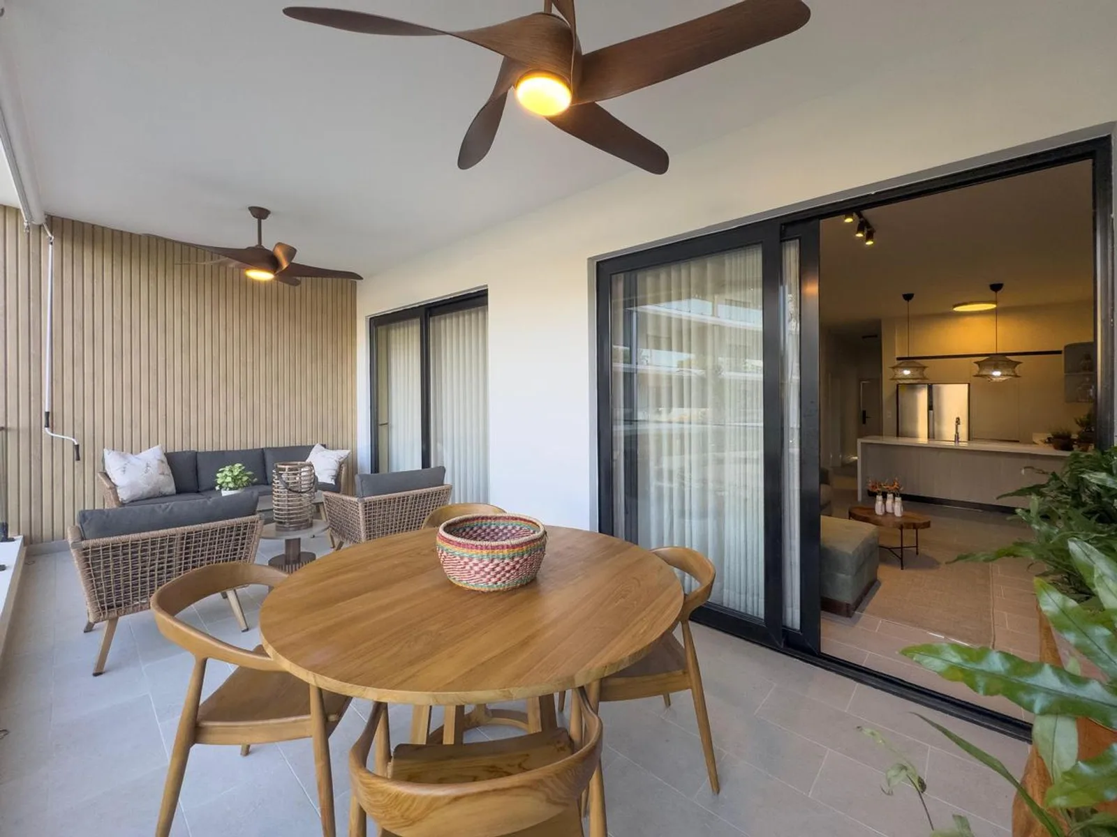 The Wave Phase II – Luxury Beachfront Condos, photo 10