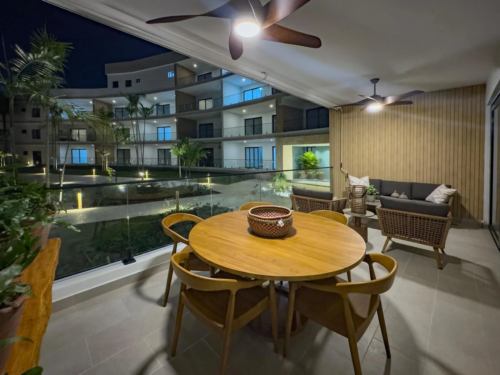 The Wave Phase II – Luxury Beachfront Condos, photo 12