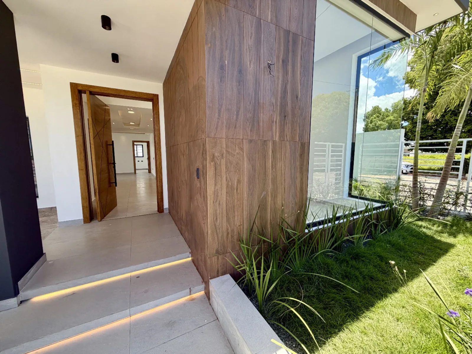 Maison nouvelle moderne en vente à Rés. Don Juan II, photo 2