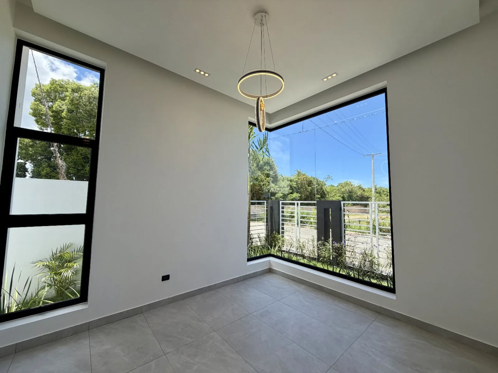 Maison nouvelle moderne en vente à Rés. Don Juan II, photo 3