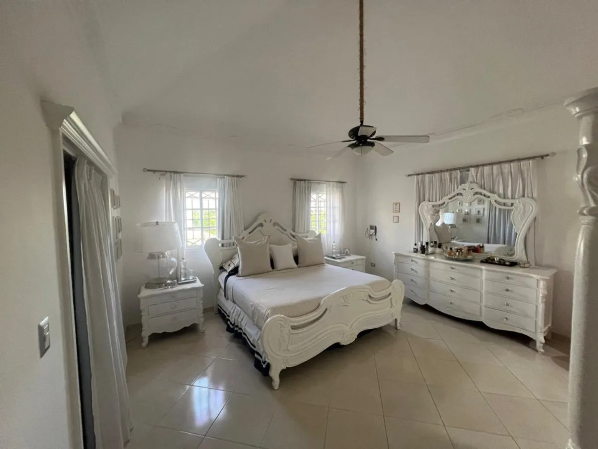 Familienhaus in La Romana mit Innenhof und Terrasse, Foto 9