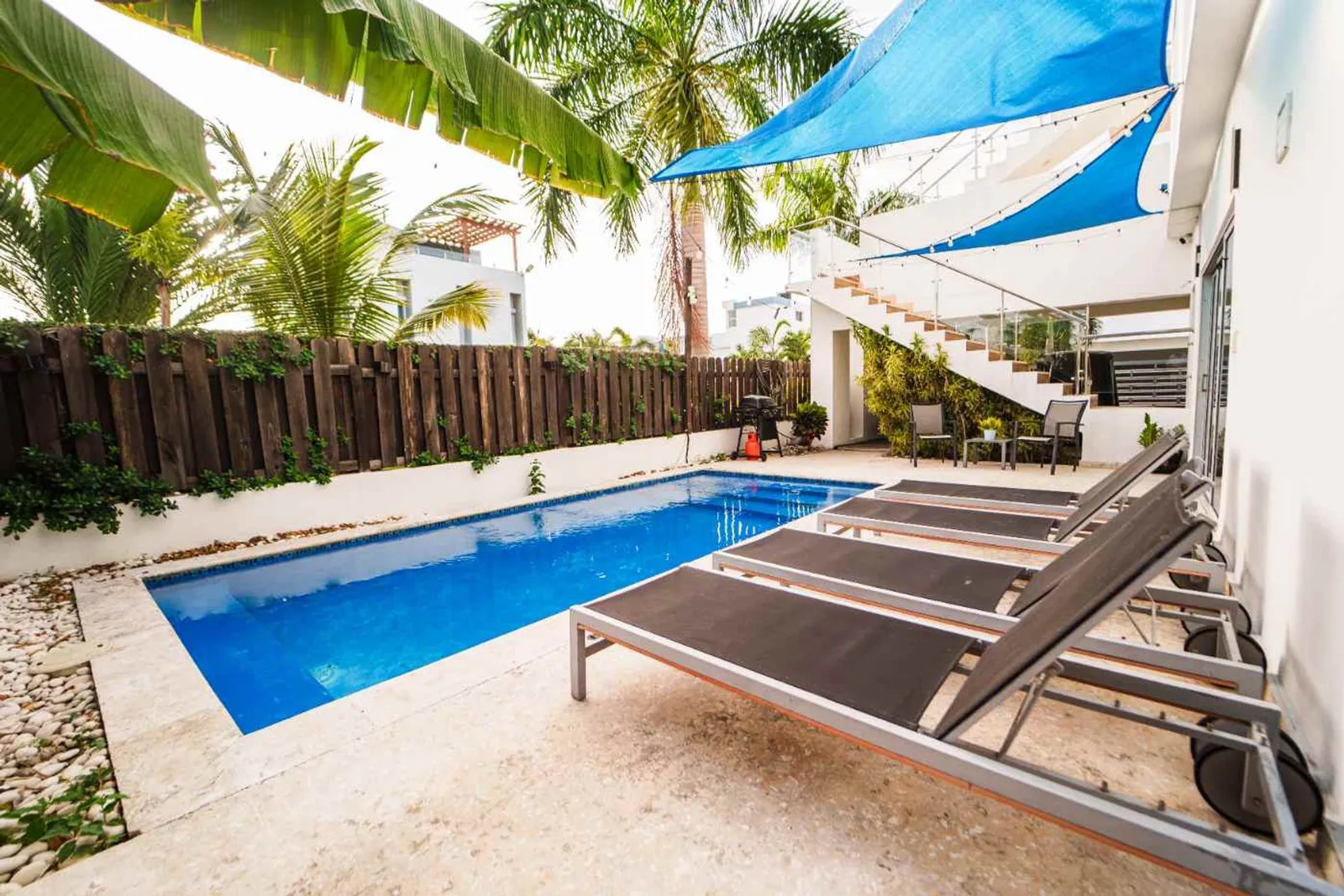 Villa with Pool and Jacuzzi for Sale in La Romana, photo 3