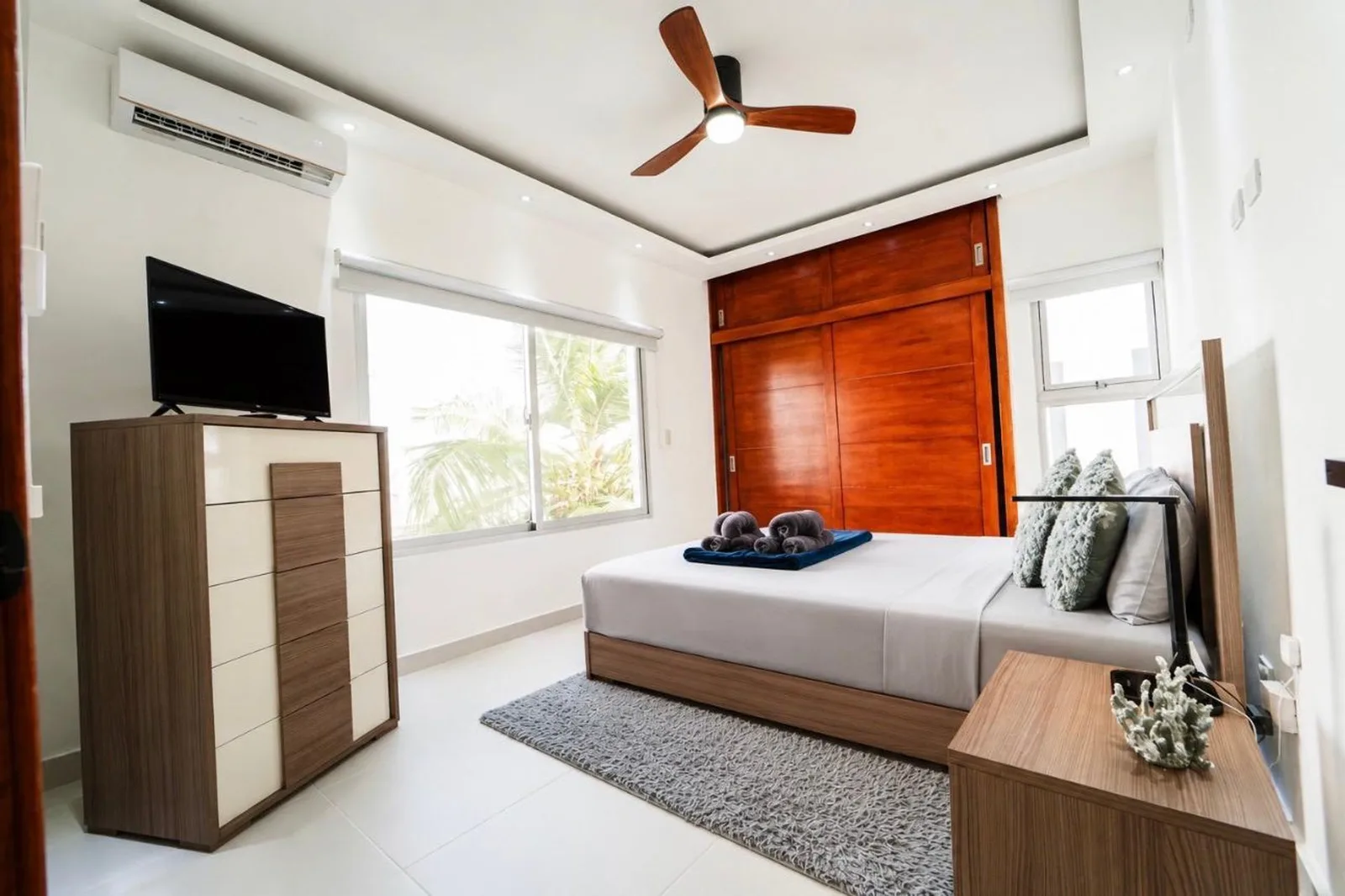 Villa with Pool and Jacuzzi for Sale in La Romana, photo 10