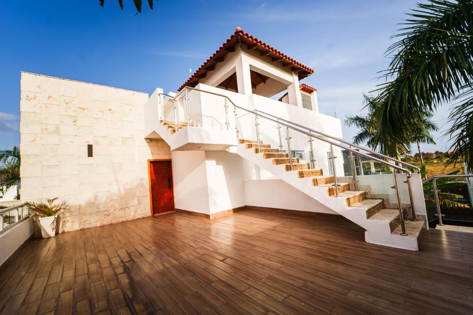 Villa with Pool and Jacuzzi for Sale in La Romana, photo 12