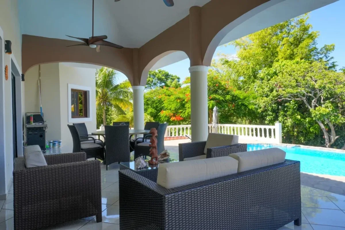 Elegant Newly Renovated Villa in Premium Gated Community, photo 9