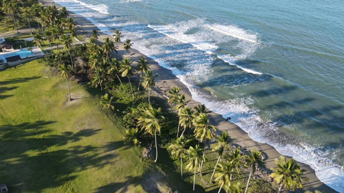 BEACHFRONT DEVELOPMENT OPPORTUNITY, foto 3