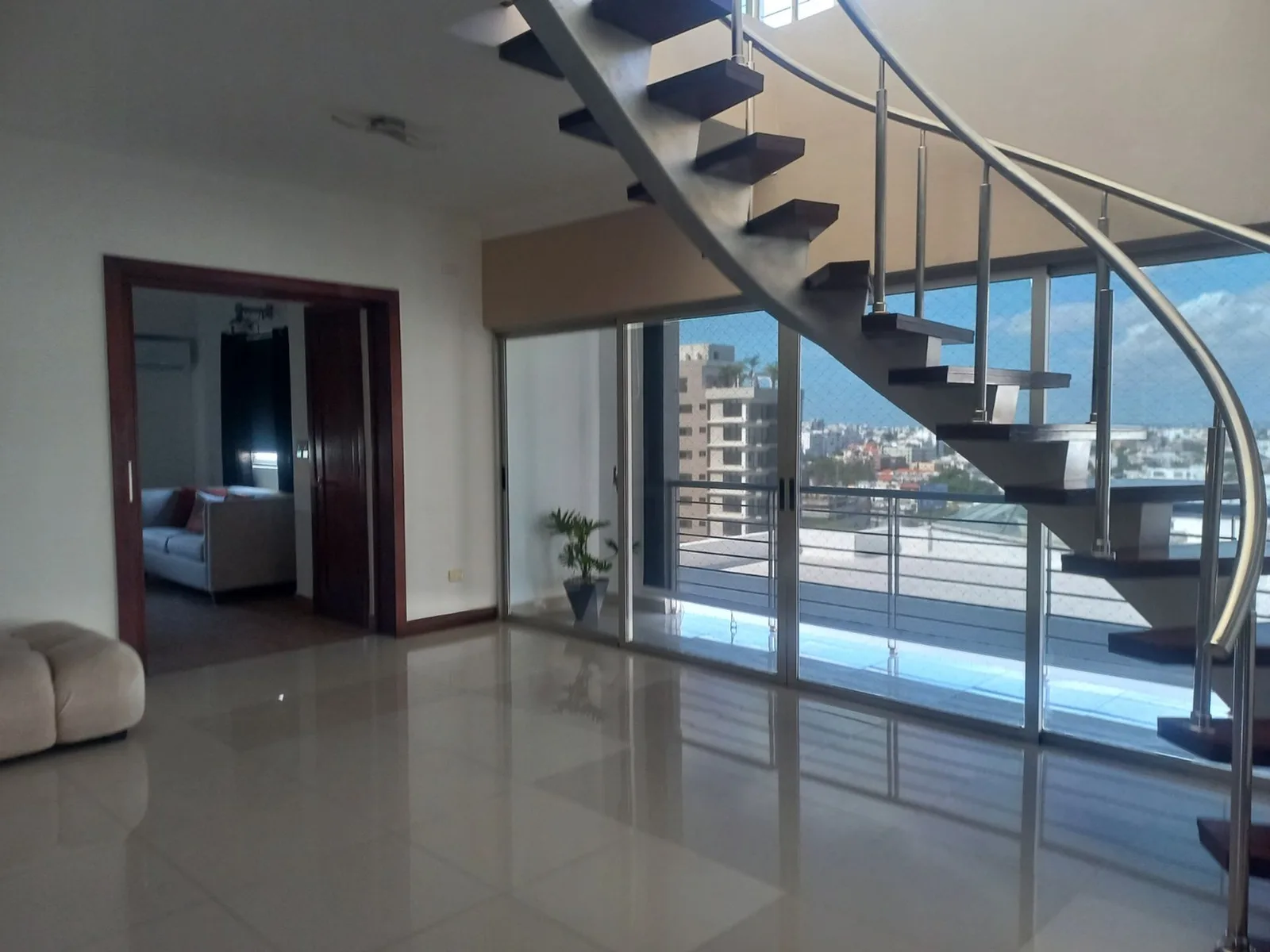 Furnished Penthouse in Ens. Paraíso, photo 9