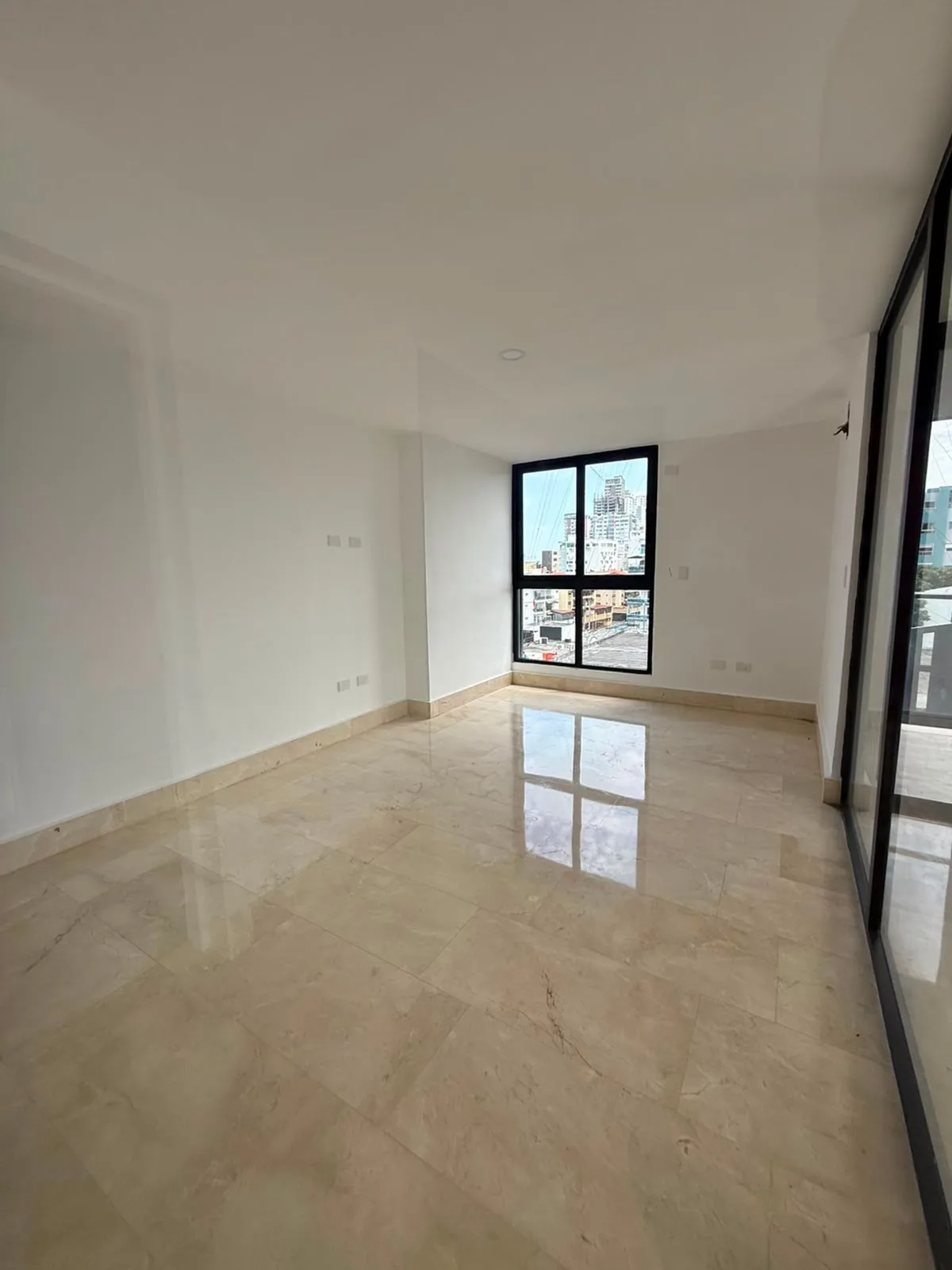 Se vende apto de 3 habitaciones en Mirador Sur, foto 8