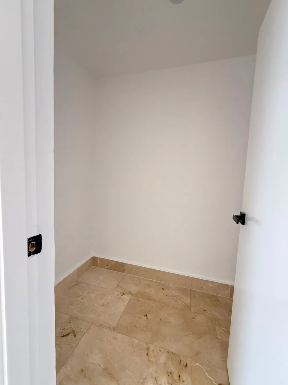 Se vende apto de 3 habitaciones en Mirador Sur, foto 13