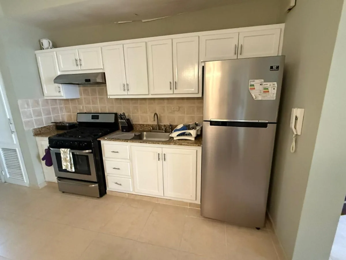 Se vende apartamento amueblado de 3HB en Los Charamicos 3, foto 2