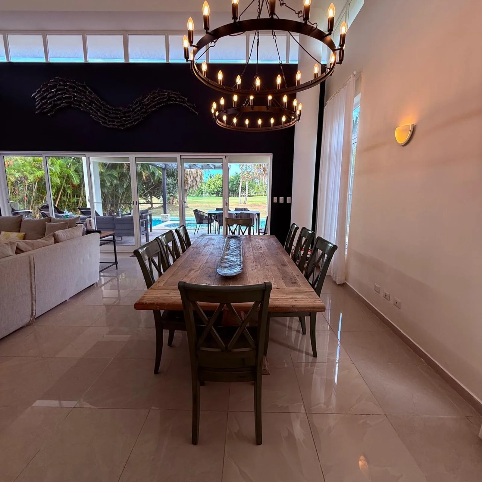 Eine Villa zum Leben konzipiert Cocotal in seiner maximalen Form, Foto 2