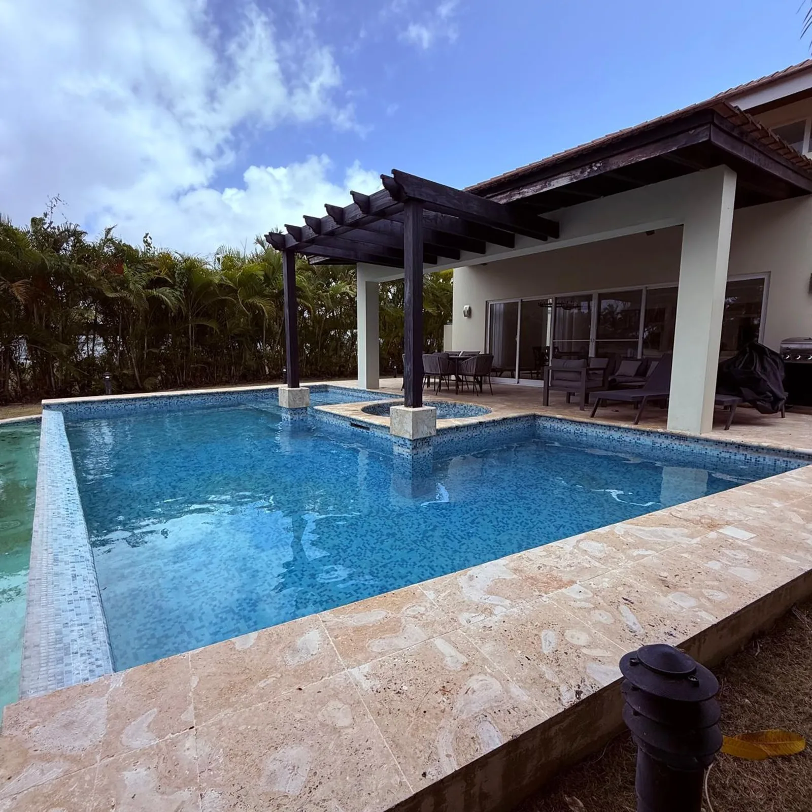 Eine Villa zum Leben konzipiert Cocotal in seiner maximalen Form, Foto 3