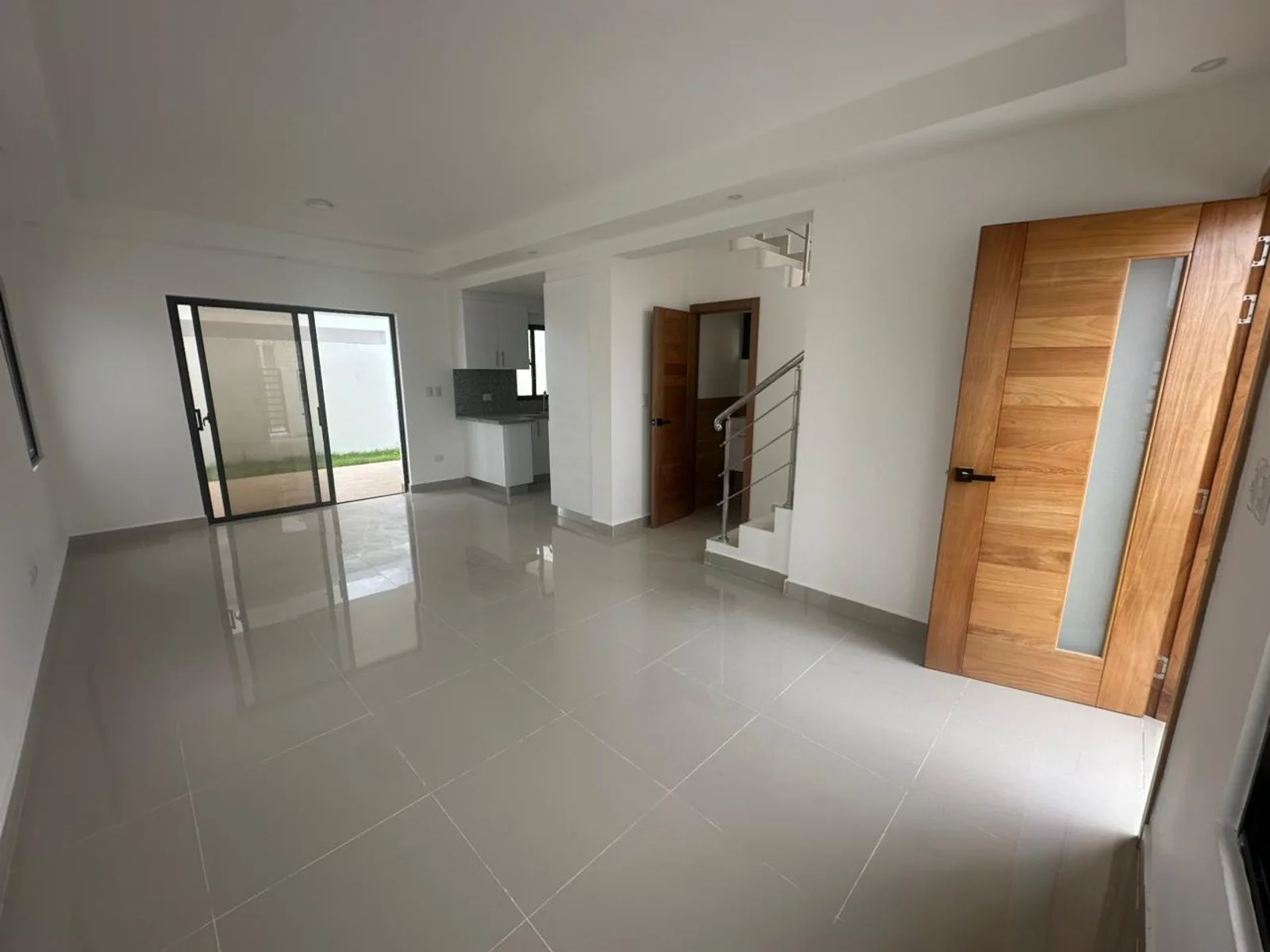 Maison à vendre en face de centre commercial, photo 5