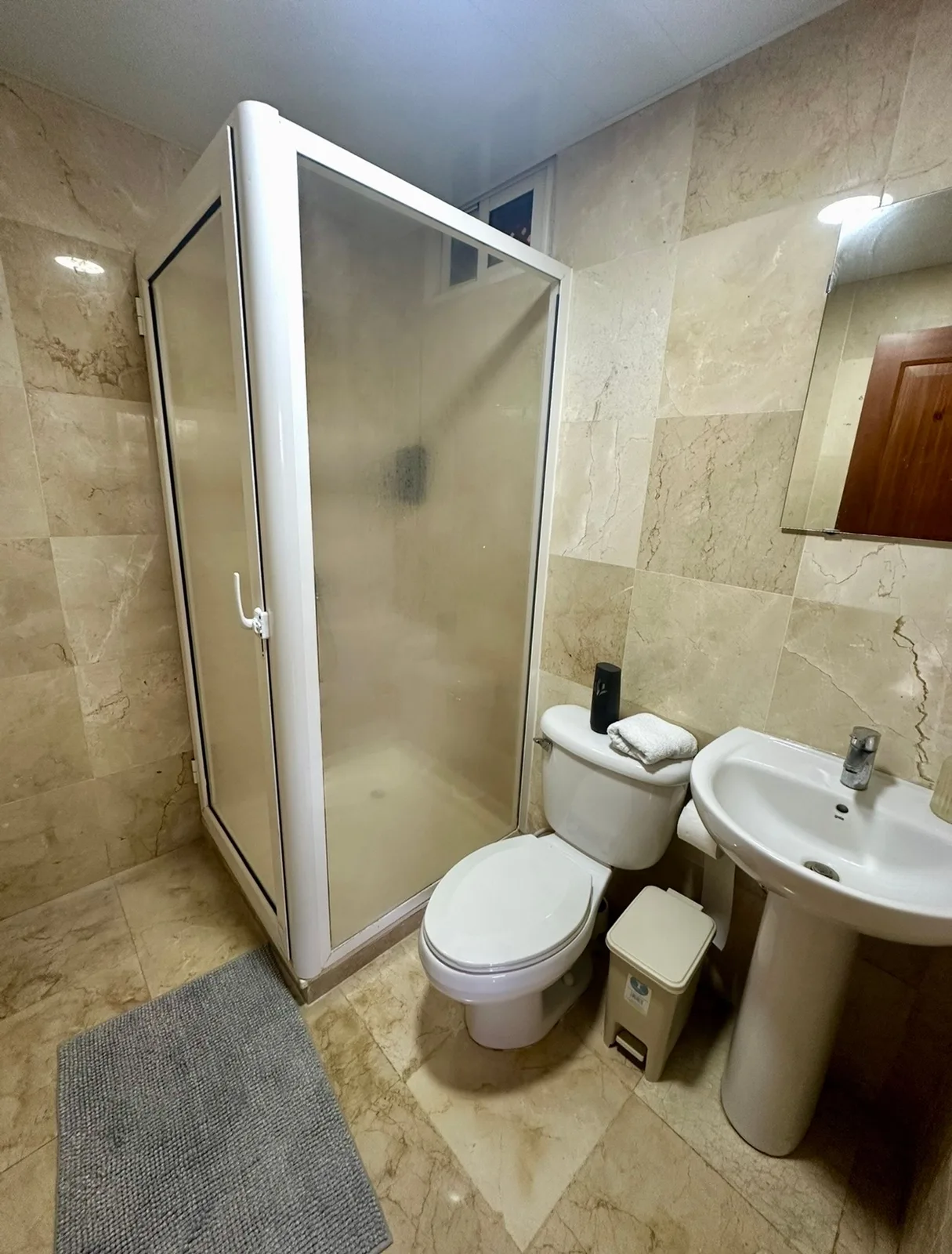 Appartement d'une chambre à Carey meublé, photo 6