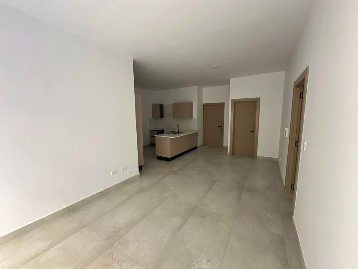 1 Bedroom Apartment in Evaristo Morales, photo 3