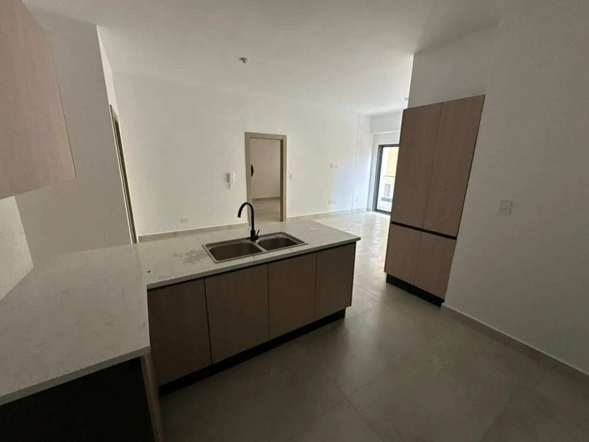 1 Bedroom Apartment in Evaristo Morales, photo 6