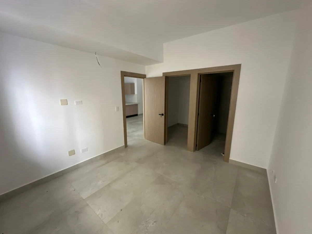1 Bedroom Apartment in Evaristo Morales, photo 8