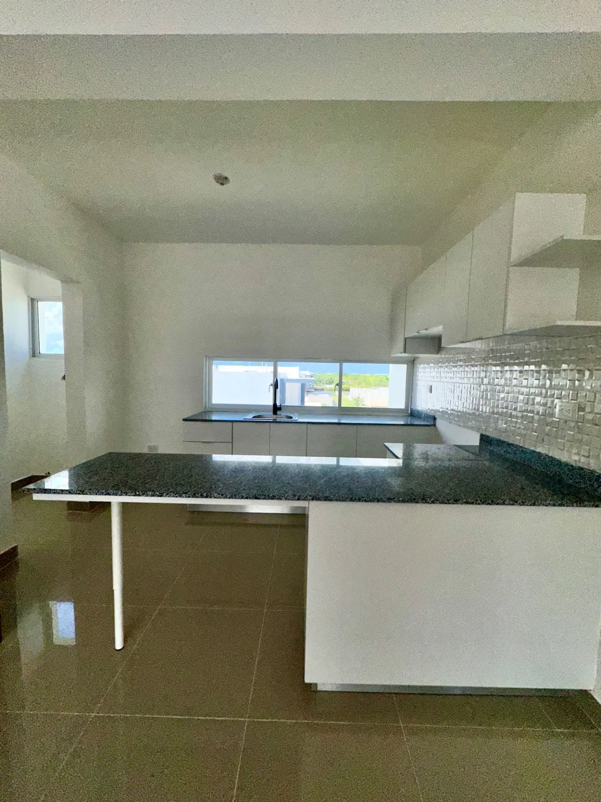 3RD FLOOR WITH ROOFTOP | PRIVATE TERRACE, photo 8