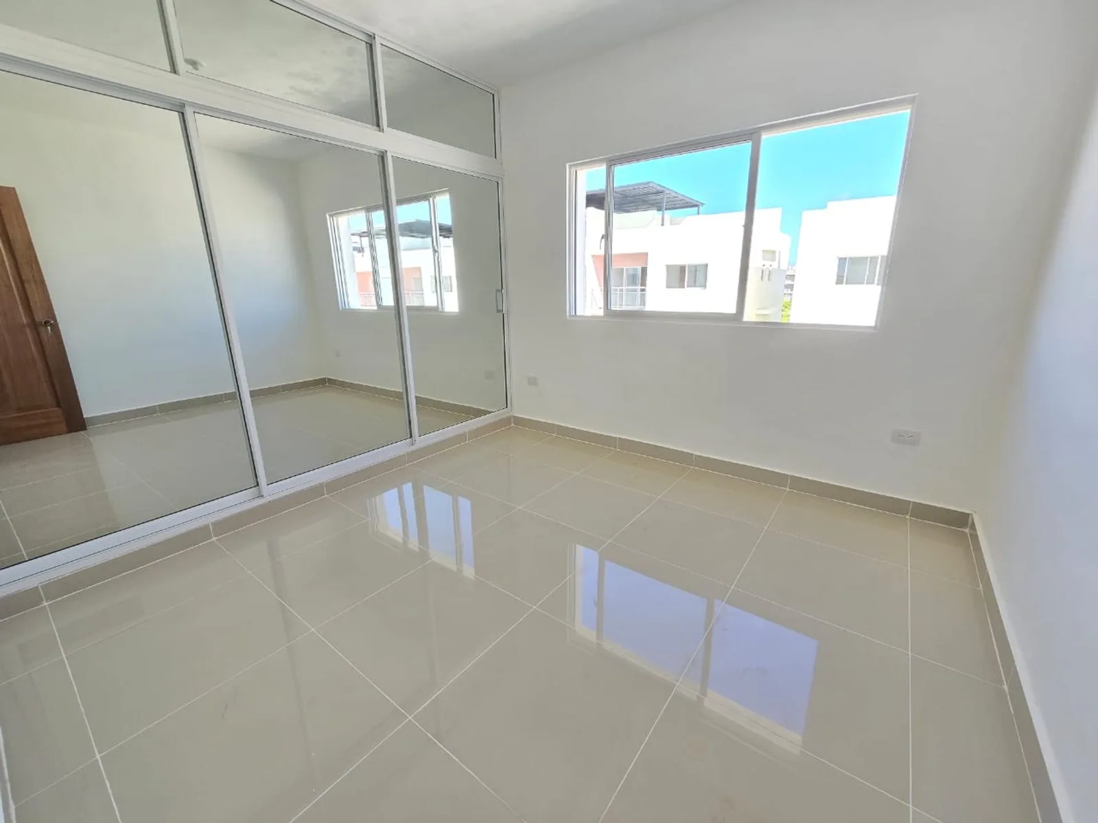 3RD FLOOR WITH ROOFTOP | PRIVATE TERRACE, photo 9